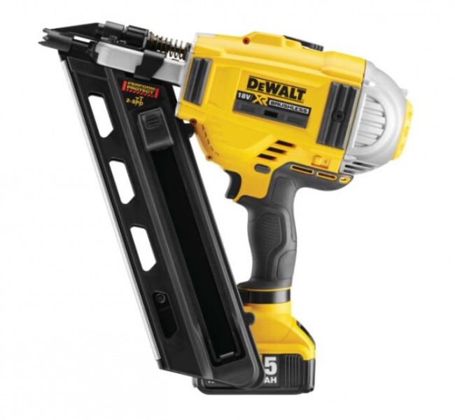 GWOŹDZIARKA DO DREWNA DEWALT DCN695